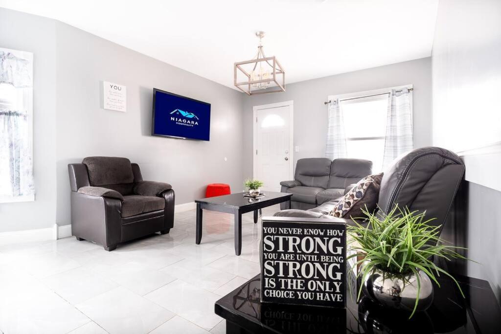 Comfy 4Br, 1 Bath Near The Falls & Casino Niagara Falls Exterior foto